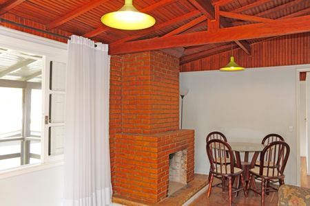 Casa de condomínio para alugar com 200m², 3 quartos e 10 vagasEspaço Gourmet