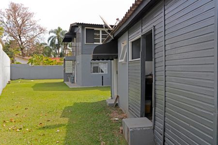 Casa de condomínio para alugar com 200m², 3 quartos e 10 vagasÁrea Externa