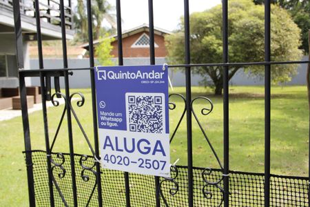 Casa de condomínio para alugar com 200m², 3 quartos e 10 vagasPlaca