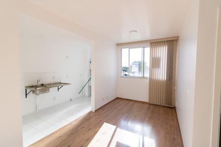 Sala de apartamento para alugar com 2 quartos, 48m² em Ipanema, Porto Alegre