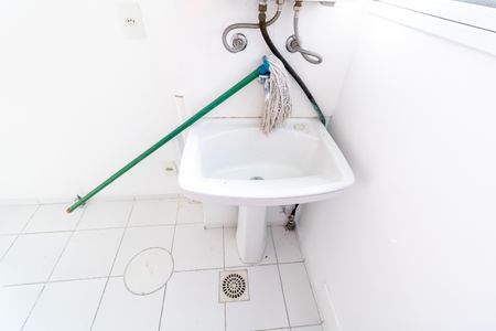 Apartamento para alugar com 48m², 2 quartos e 1 vaga Apartamento para alugar com 48m², 2 quartos e 1 vagaÁrea de Serviço