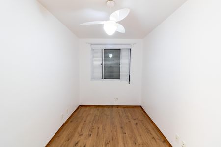 Quarto 2 de apartamento para alugar com 2 quartos, 48m² em Ipanema, Porto Alegre