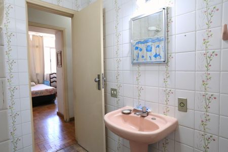 Apartamento à venda com 125m², 3 quartos e 1 vaga Apartamento à venda com 125m², 3 quartos e 1 vagaBanheiro