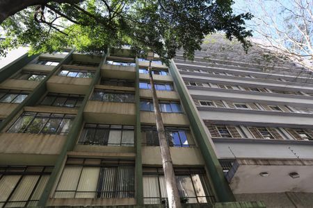 Apartamento à venda com 125m², 3 quartos e 1 vaga Apartamento à venda com 125m², 3 quartos e 1 vagaFachada