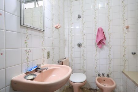 Apartamento à venda com 125m², 3 quartos e 1 vaga Apartamento à venda com 125m², 3 quartos e 1 vagaBanheiro