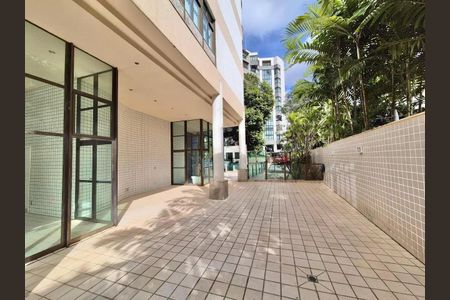 Apartamento à venda com 152m², 4 quartos e 3 vagas Apartamento à venda com 152m², 4 quartos e 3 vagasÁrea comum