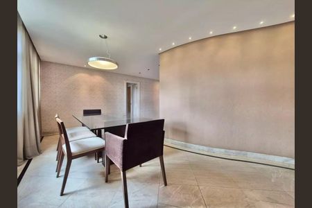 Apartamento à venda com 152m², 4 quartos e 3 vagas Apartamento à venda com 152m², 4 quartos e 3 vagasSala