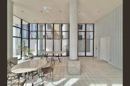 Apartamento à venda com 152m², 4 quartos e 3 vagas Apartamento à venda com 152m², 4 quartos e 3 vagasÁrea comum - Salão de festas