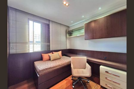 Apartamento à venda com 152m², 4 quartos e 3 vagas Apartamento à venda com 152m², 4 quartos e 3 vagasQuarto 1