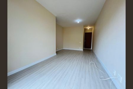 Foto 03 de apartamento à venda com 3 quartos, 64m² em Vila Morse, São Paulo