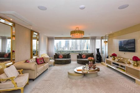 Sala de apartamento à venda com 3 quartos, 252m² em Real Parque, São Paulo