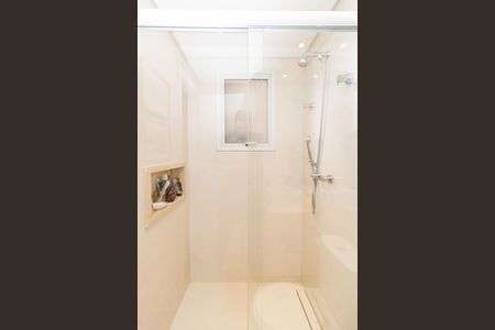 Apartamento à venda com 108m², 3 quartos e 2 vagas Apartamento à venda com 108m², 3 quartos e 2 vagasBanheiro da Suíte 1