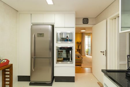 Apartamento à venda com 108m², 3 quartos e 2 vagas Apartamento à venda com 108m², 3 quartos e 2 vagasCozinha