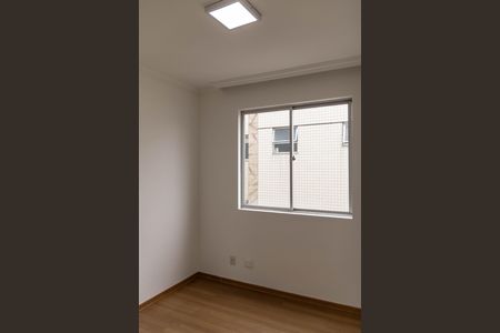 Apartamento para alugar com 105m², 3 quartos e 2 vagasQuarto 2