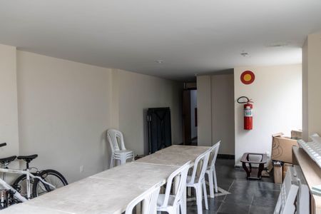 Apartamento para alugar com 105m², 3 quartos e 2 vagasÁrea comum - Salão de festas