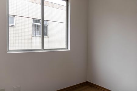 Apartamento para alugar com 105m², 3 quartos e 2 vagasQuarto 2