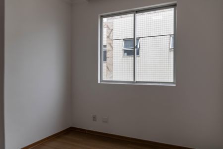 Apartamento para alugar com 105m², 3 quartos e 2 vagasQuarto 2