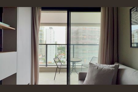 Apartamento à venda com 41m², 1 quarto e 1 vaga Apartamento à venda com 41m², 1 quarto e 1 vagaVaranda