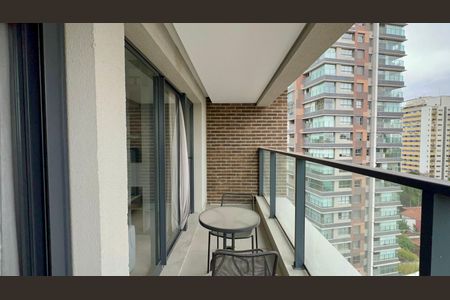 Apartamento à venda com 41m², 1 quarto e 1 vaga Apartamento à venda com 41m², 1 quarto e 1 vagaVaranda