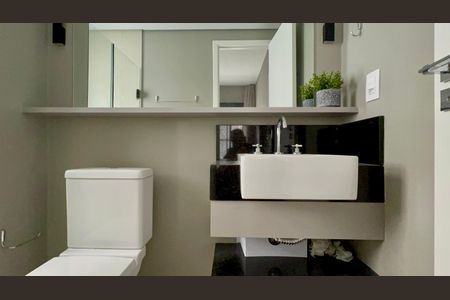 Apartamento à venda com 41m², 1 quarto e 1 vaga Apartamento à venda com 41m², 1 quarto e 1 vagaBanheiro da Suíte