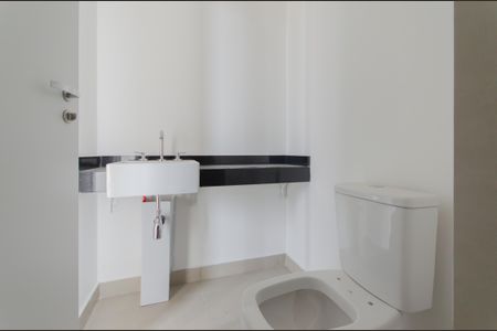 Banheiro de kitnet/studio para alugar com 1 quarto, 18m² em Vila Mariana, São Paulo