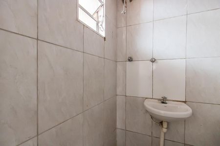 Banheiro de casa para alugar com 1 quarto, 35m² em Vila Santa Teresa, São Paulo