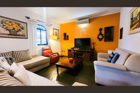Sala de casa à venda com 4 quartos, 299m² em Cidade Universitária, Campinas