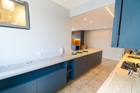 Apartamento à venda com 94m², 2 quartos e 1 vaga Apartamento à venda com 94m², 2 quartos e 1 vagaCozinha e Área de Serviço