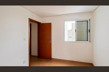 Apartamento para alugar com 86m², 3 quartos e 2 vagasQuarto