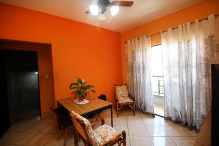 Casa de condomínio à venda com 98m², 2 quartos e 1 vagaSala