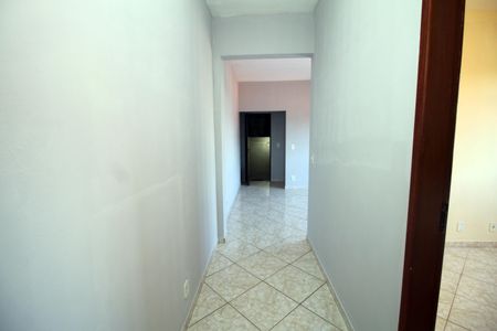 Corredor de casa de condomínio à venda com 2 quartos, 98m² em Irajá, Rio de Janeiro