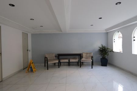 Apartamento à venda com 48m², 2 quartos e 1 vagaÁrea comum - Hall Social