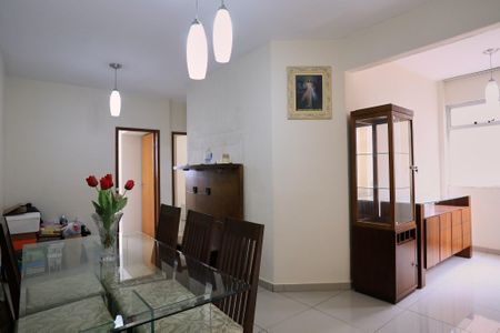 Sala de apartamento para alugar com 3 quartos, 70m² em Paraíso, Belo Horizonte