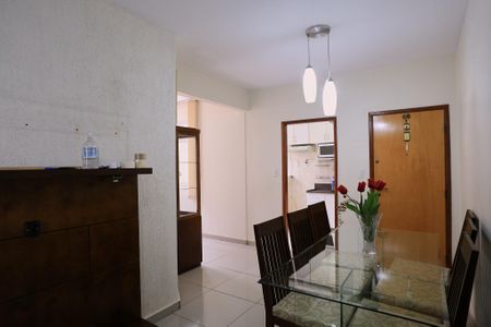 Sala de apartamento para alugar com 3 quartos, 70m² em Paraíso, Belo Horizonte