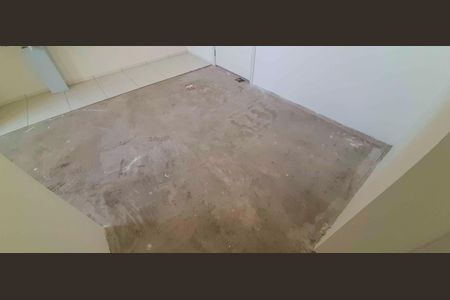 Sala de apartamento à venda com 2 quartos, 43m² em Metalúrgicos, Osasco