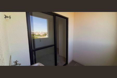 Apartamento à venda com 43m², 2 quartos e 1 vaga Apartamento à venda com 43m², 2 quartos e 1 vagaÁrea de Serviço