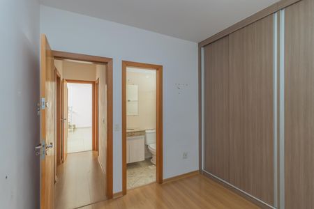 Quarto 3 de apartamento à venda com 3 quartos, 153m² em Ana Lúcia, Belo Horizonte