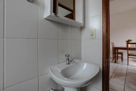 Apartamento para alugar com 57m², 2 quartos e 1 vaga Apartamento para alugar com 57m², 2 quartos e 1 vagaBanheiro