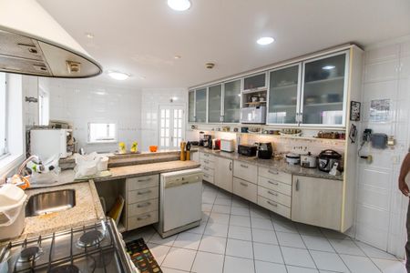 Casa de condomínio à venda com 300m², 4 quartos e 4 vagasCozinha