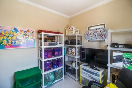 Casa de condomínio à venda com 300m², 4 quartos e 4 vagasQuarto 