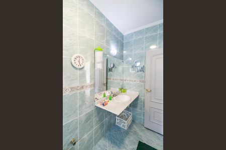 Casa de condomínio à venda com 300m², 4 quartos e 4 vagasBanheiro da Suíte 2