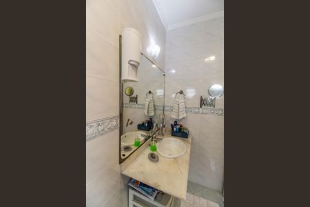 Casa de condomínio à venda com 300m², 4 quartos e 4 vagasBanheiro da Suíte