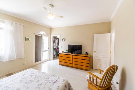 Casa de condomínio à venda com 300m², 4 quartos e 4 vagasSuíte 1