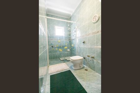 Casa de condomínio à venda com 300m², 4 quartos e 4 vagasBanheiro da Suíte 2