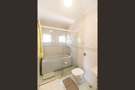 Casa de condomínio à venda com 300m², 4 quartos e 4 vagasBanheiro da Suíte