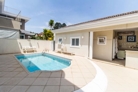 Casa de condomínio à venda com 300m², 4 quartos e 4 vagasPiscina