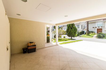 Casa de condomínio à venda com 300m², 4 quartos e 4 vagasGaragem