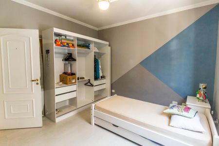 Casa de condomínio à venda com 300m², 4 quartos e 4 vagasSuíte 2