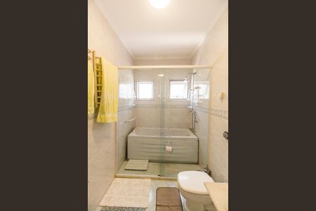 Casa de condomínio à venda com 300m², 4 quartos e 4 vagasBanheiro da Suíte