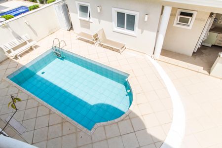 Casa de condomínio à venda com 300m², 4 quartos e 4 vagasVista do Quarto 2